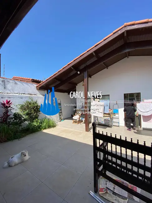 Foto 2 de Casa com 3 quartos à venda, 185m2 em Itanhaem - SP