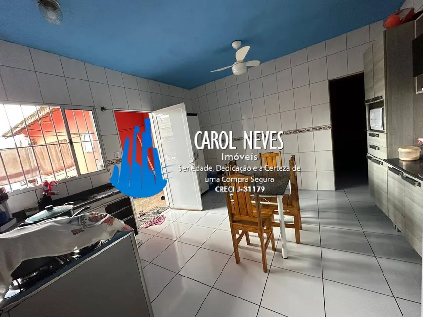 Foto 4 de Casa com 2 quartos à venda, 115m2 em Itanhaem - SP