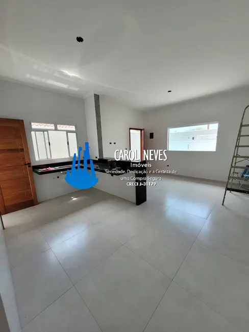 Foto 2 de Casa com 2 quartos à venda, 74m2 em Itanhaem - SP