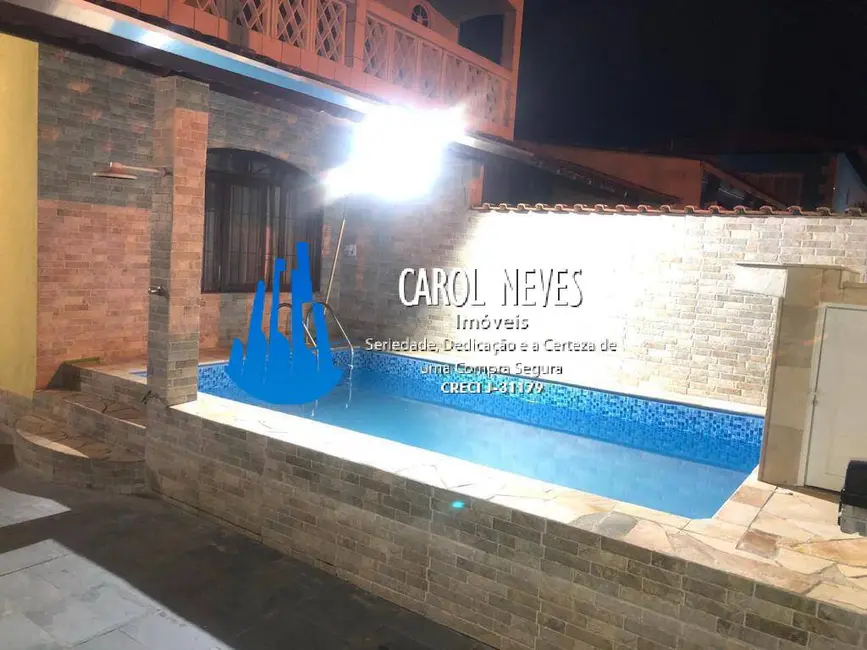 Foto 1 de Sobrado com 3 quartos à venda e para alugar, 250m2 em Itanhaem - SP