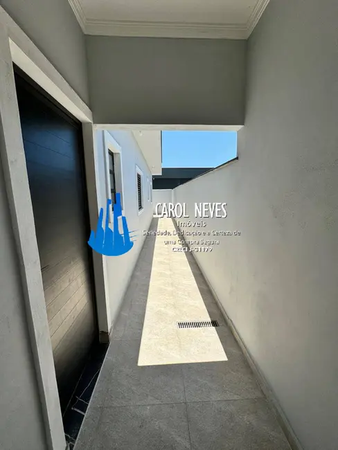 Foto 2 de Casa com 2 quartos à venda, 65m2 em Itanhaem - SP