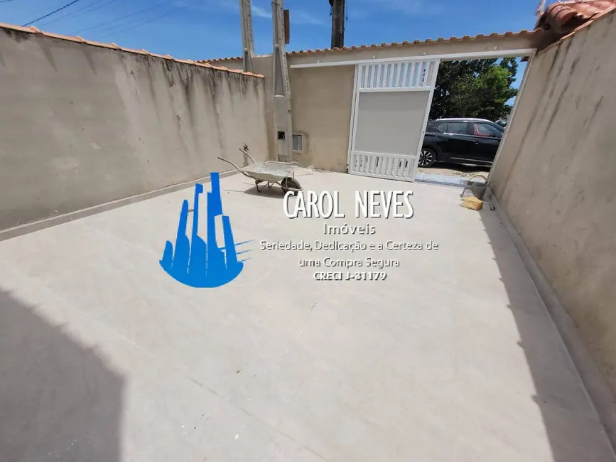 Foto 2 de Casa com 2 quartos à venda, 90m2 em Itanhaem - SP