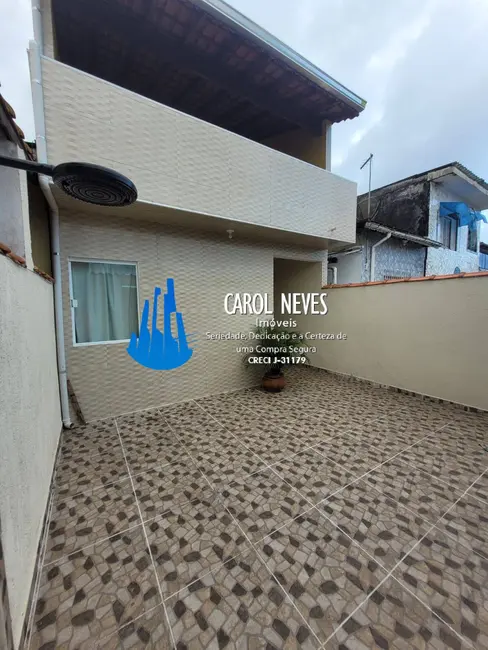 Foto 2 de Sobrado com 2 quartos à venda, 97m2 em Mongagua - SP