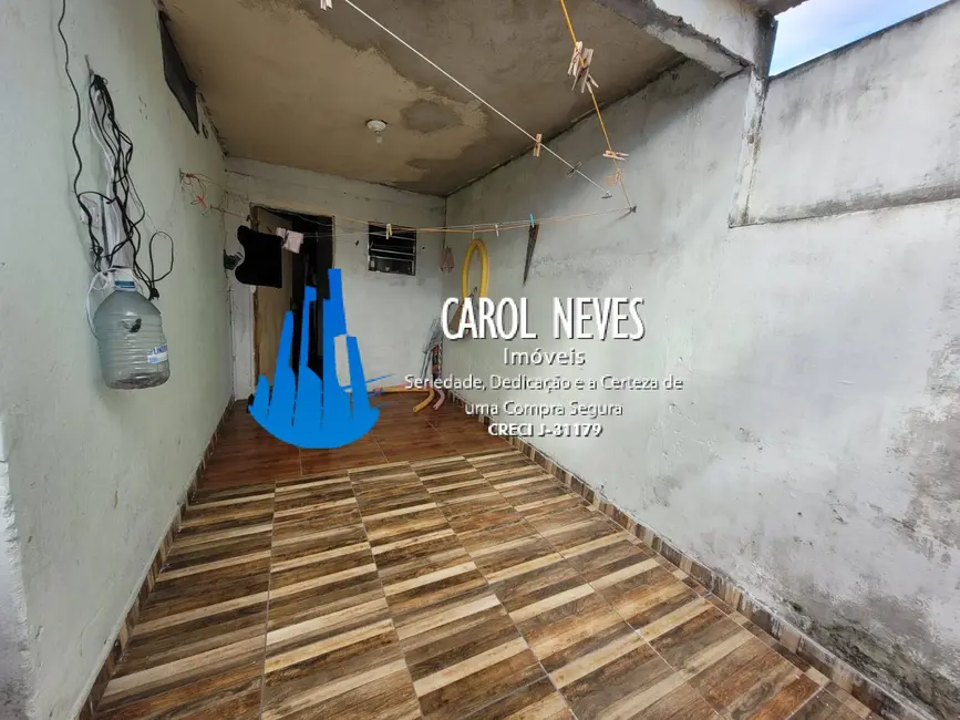 Foto 1 de Casa com 2 quartos à venda em Mongagua - SP