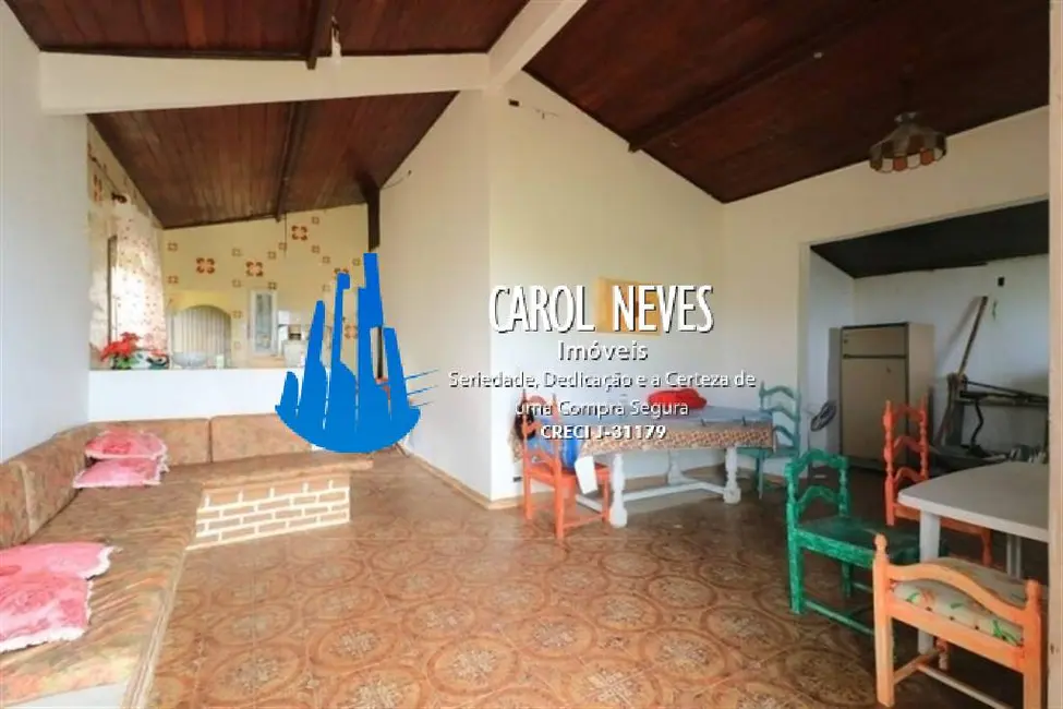 Foto 1 de Casa com 5 quartos à venda, 220m2 em Peruibe - SP