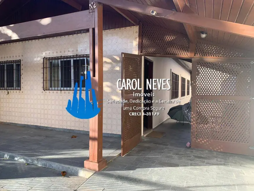 Foto 2 de Casa com 4 quartos à venda, 150m2 em Centro, Mongagua - SP