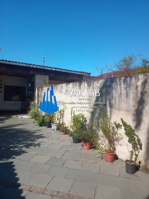 Foto 2 de Casa com 2 quartos à venda, 107m2 em Itanhaem - SP