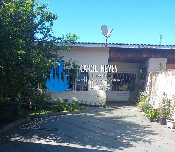Foto 1 de Casa com 2 quartos à venda, 107m2 em Itanhaem - SP