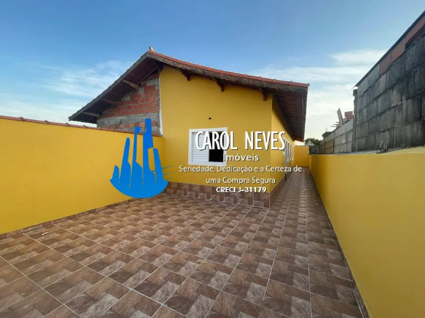 Foto 2 de Casa com 2 quartos à venda, 65m2 em Mongagua - SP