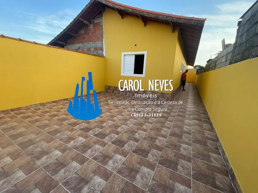 Foto 1 de Casa com 2 quartos à venda, 65m2 em Mongagua - SP