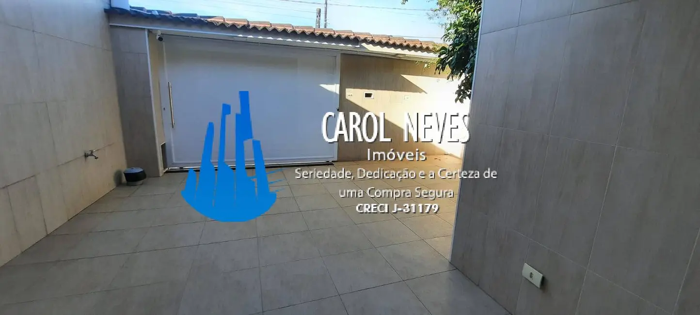 Foto 3 de Casa com 6 quartos à venda, 201m2 em Mongagua - SP