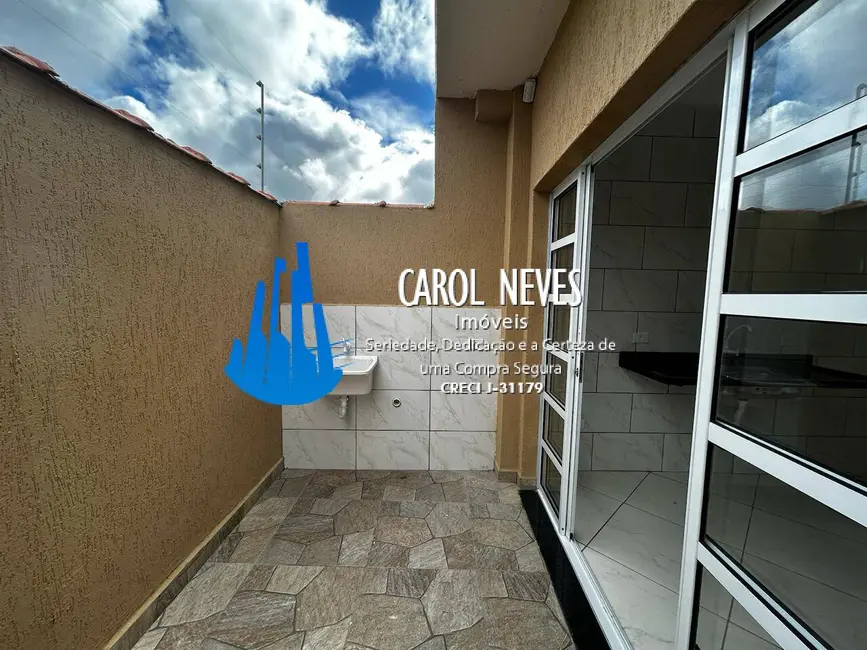 Foto 8 de Casa com 2 quartos à venda, 63m2 em Itanhaem - SP