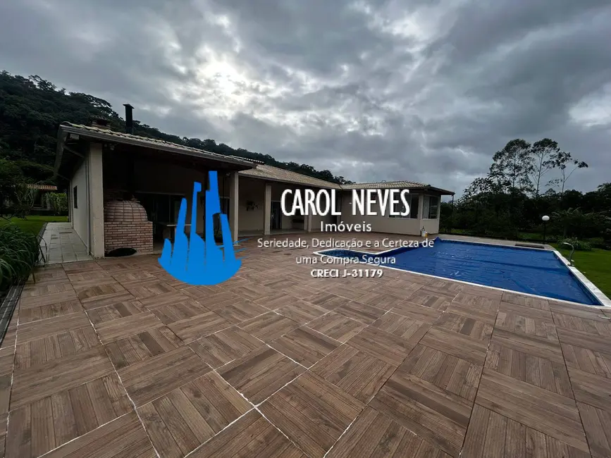 Chácara com 4 quartos à venda, 300m2 em Peruibe - SP - imagem 3 Foto 3 de Chácara com 4 quartos à venda, 300m2 em Peruibe - SP