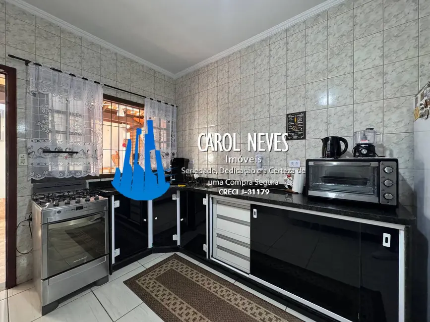 Foto 9 de Casa com 4 quartos à venda, 170m2 em Itanhaem - SP