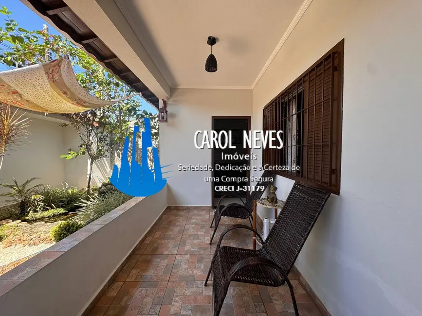 Foto 4 de Casa com 4 quartos à venda, 170m2 em Itanhaem - SP