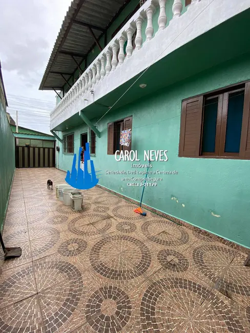Foto 2 de Sobrado com 4 quartos à venda em Itanhaem - SP