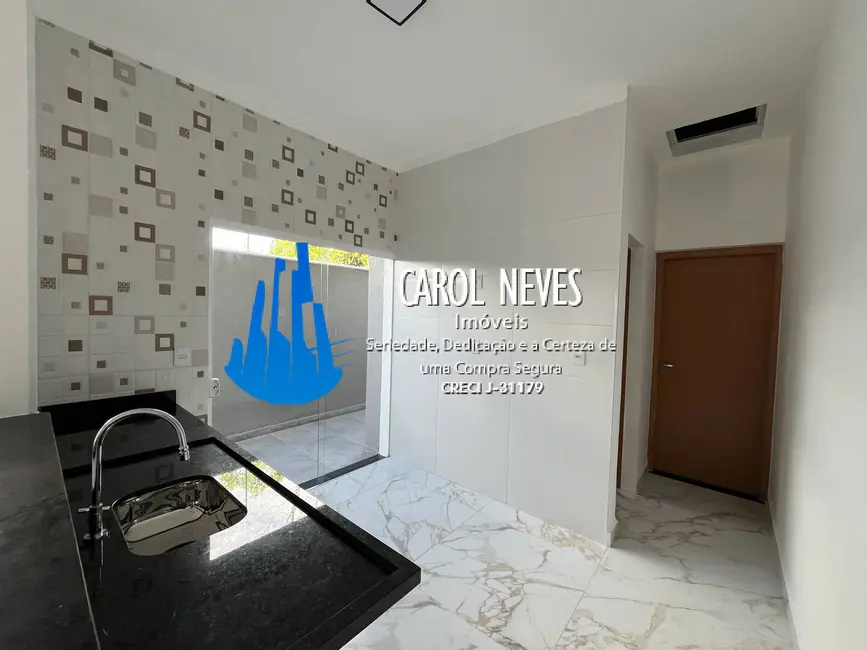 Foto 6 de Casa com 2 quartos à venda, 65m2 em Itanhaem - SP