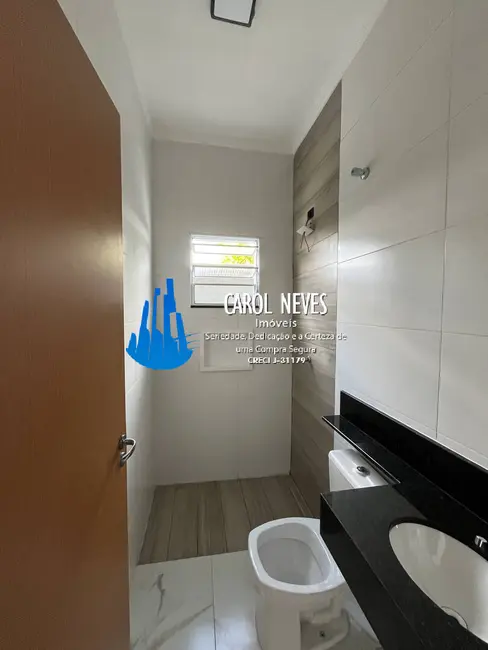 Foto 8 de Casa com 2 quartos à venda, 65m2 em Itanhaem - SP