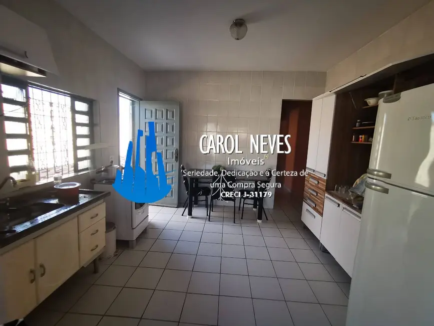 Casa com 3 quartos para alugar em Mongagua - SP - imagem 5 Foto 5 de Casa com 3 quartos para alugar em Mongagua - SP