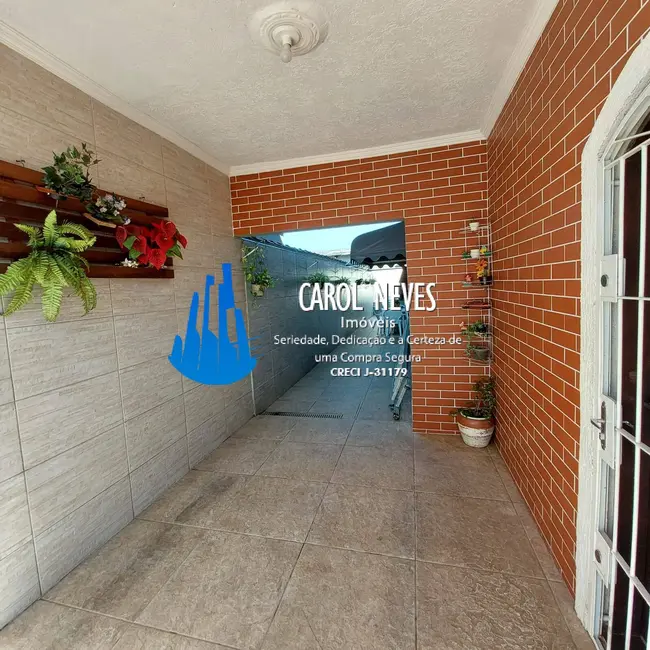 Foto 2 de Sobrado com 3 quartos à venda, 146m2 em Mongagua - SP