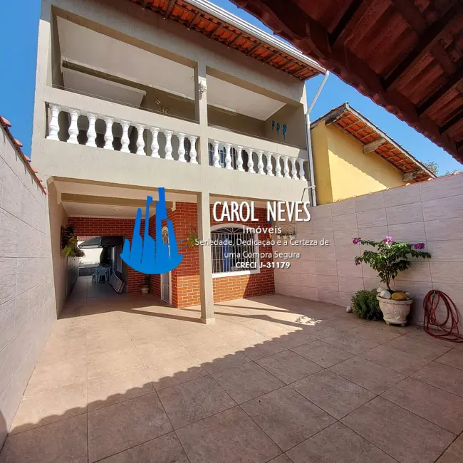 Foto 1 de Sobrado com 3 quartos à venda, 146m2 em Mongagua - SP