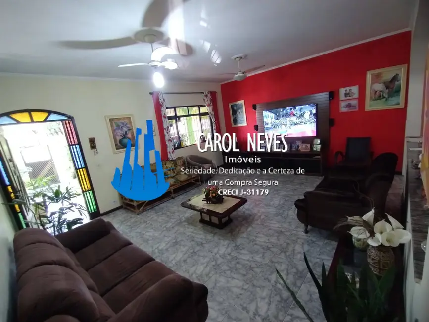 Sobrado com 4 quartos à venda, 300m2 em Itanhaem - SP - imagem 5 Foto 5 de Sobrado com 4 quartos à venda, 300m2 em Itanhaem - SP