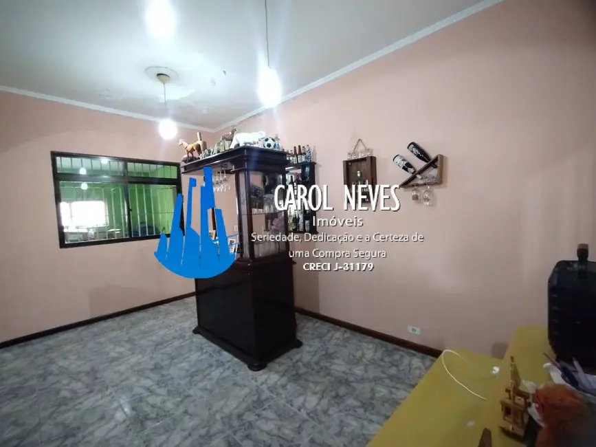 Sobrado com 4 quartos à venda, 300m2 em Itanhaem - SP - imagem 9 Foto 9 de Sobrado com 4 quartos à venda, 300m2 em Itanhaem - SP