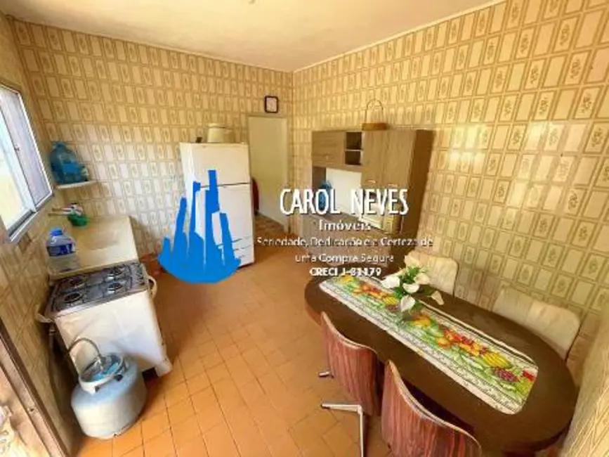 Casa com 3 quartos à venda, 170m2 em Guilhermina, Praia Grande - SP - imagem 3 Foto 3 de Casa com 3 quartos à venda, 170m2 em Guilhermina, Praia Grande - SP