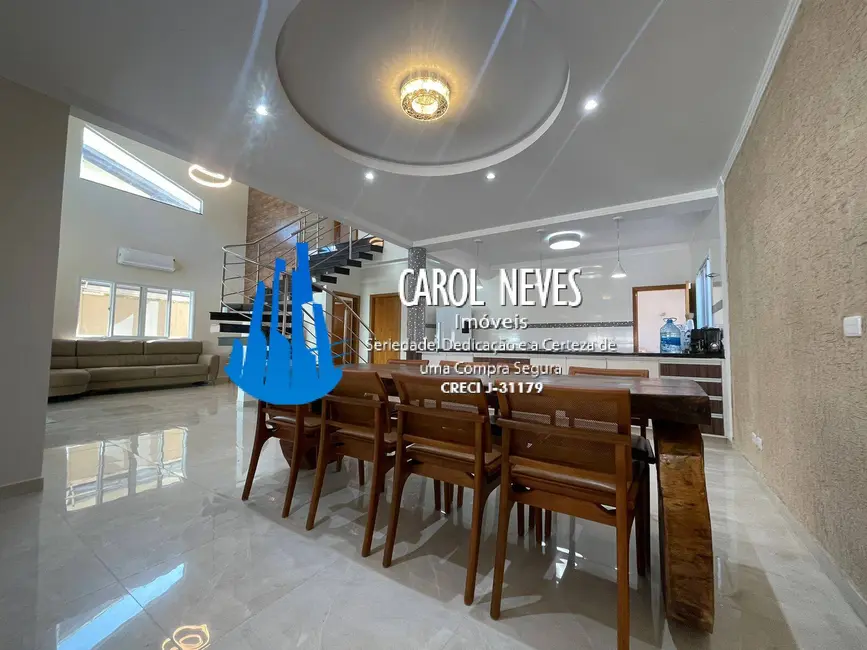 Casa com 5 quartos à venda, 262m2 em Flórida, Praia Grande - SP - imagem 4 Foto 4 de Casa com 5 quartos à venda, 262m2 em Flórida, Praia Grande - SP