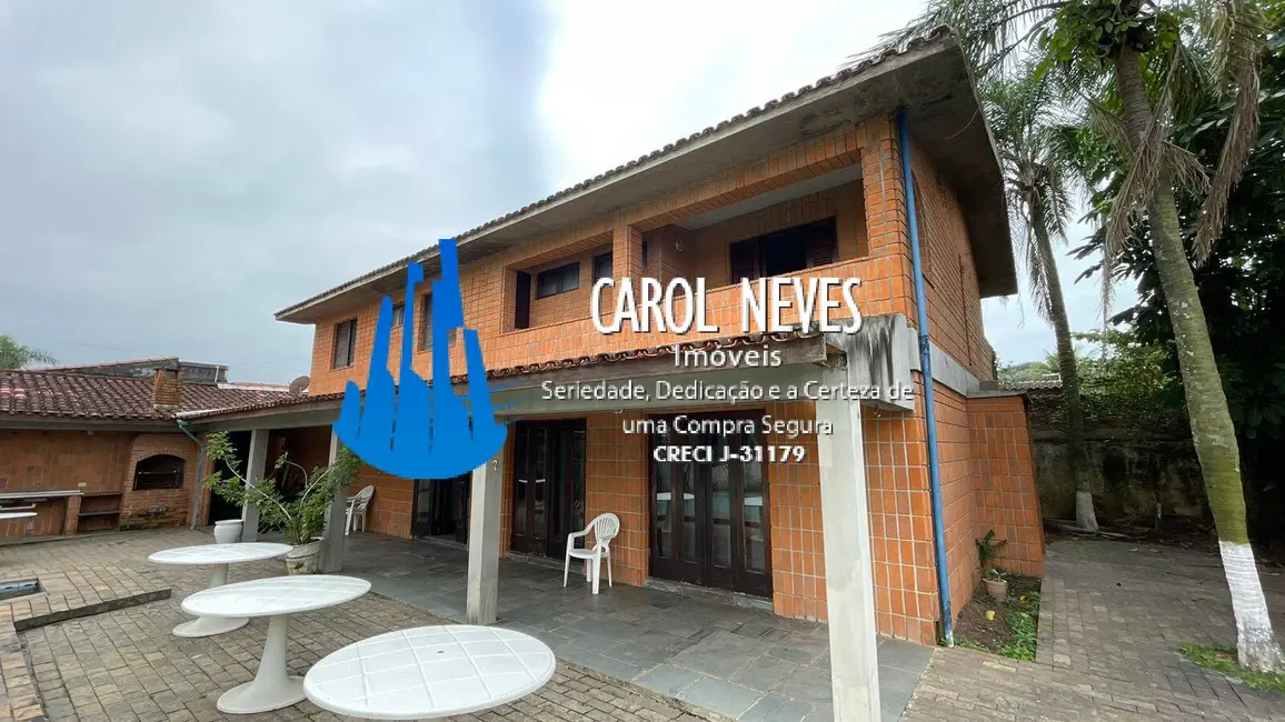 Foto 3 de Casa com 5 quartos à venda, 384m2 em Itanhaem - SP