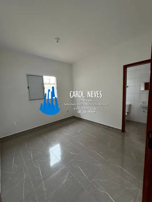 Foto 8 de Casa com 2 quartos à venda, 70m2 em Mongagua - SP