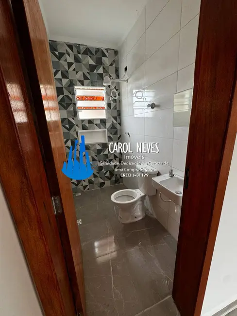 Foto 9 de Casa com 2 quartos à venda, 70m2 em Mongagua - SP