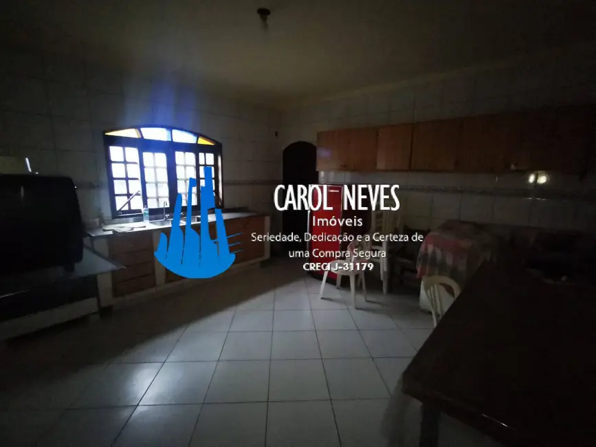 Foto 1 de Casa com 2 quartos à venda, 180m2 em Mongagua - SP