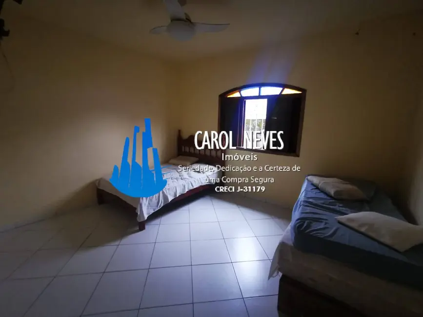 Foto 3 de Casa com 2 quartos à venda, 180m2 em Mongagua - SP