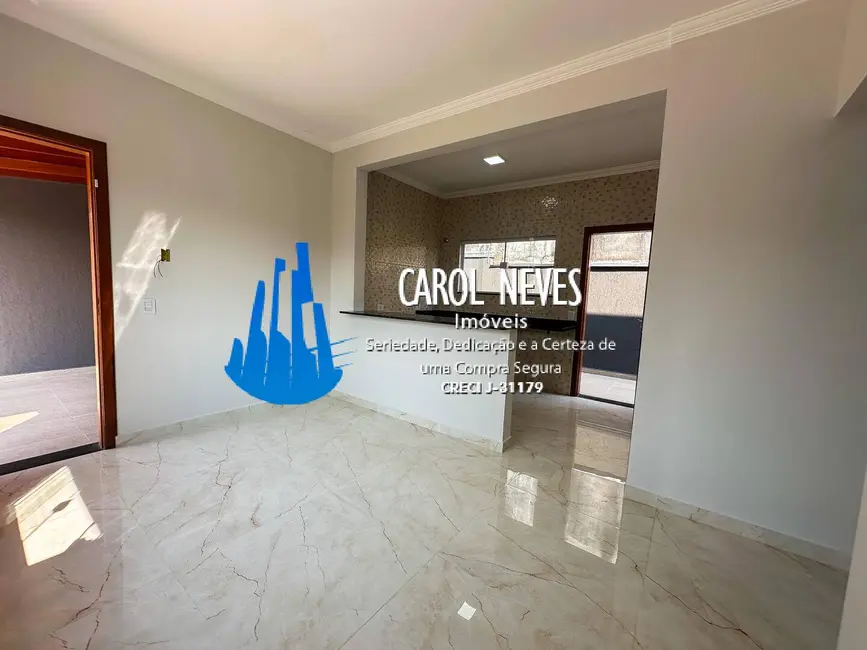 Foto 2 de Casa com 2 quartos à venda, 155m2 em Itanhaem - SP