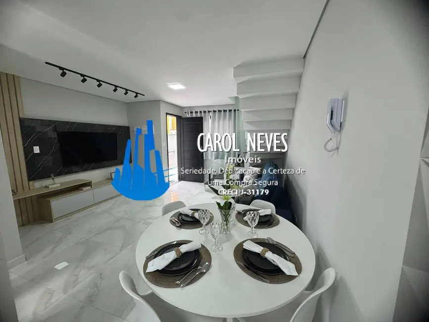 Foto 1 de Casa com 2 quartos à venda, 89m2 em Itanhaem - SP