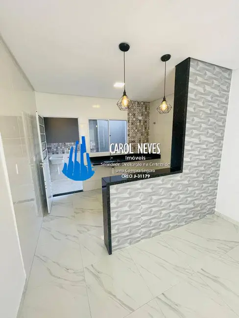 Foto 1 de Casa com 2 quartos à venda, 61m2 em Maracanã, Praia Grande - SP