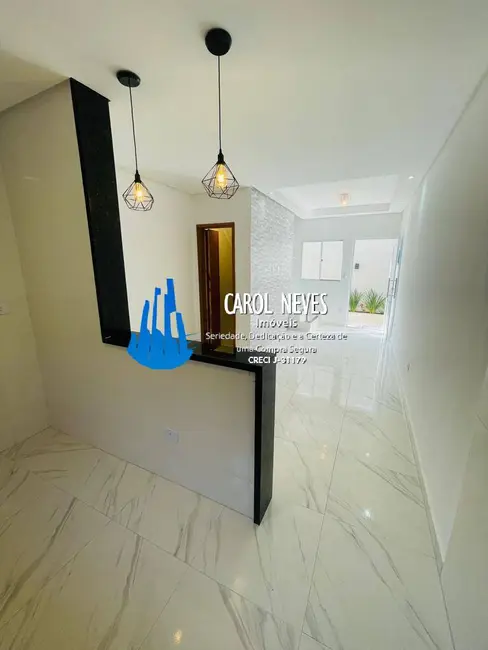 Foto 2 de Casa com 2 quartos à venda, 61m2 em Maracanã, Praia Grande - SP