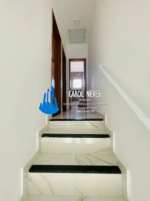 Foto 3 de Casa com 2 quartos à venda, 61m2 em Maracanã, Praia Grande - SP