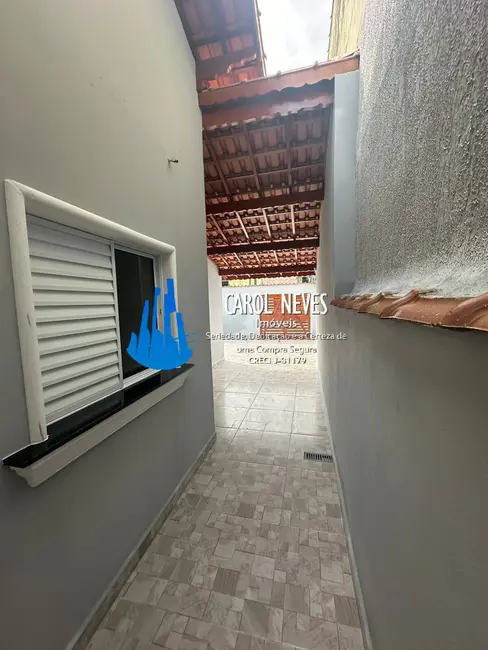 Foto 4 de Casa com 2 quartos à venda, 68m2 em Mongagua - SP
