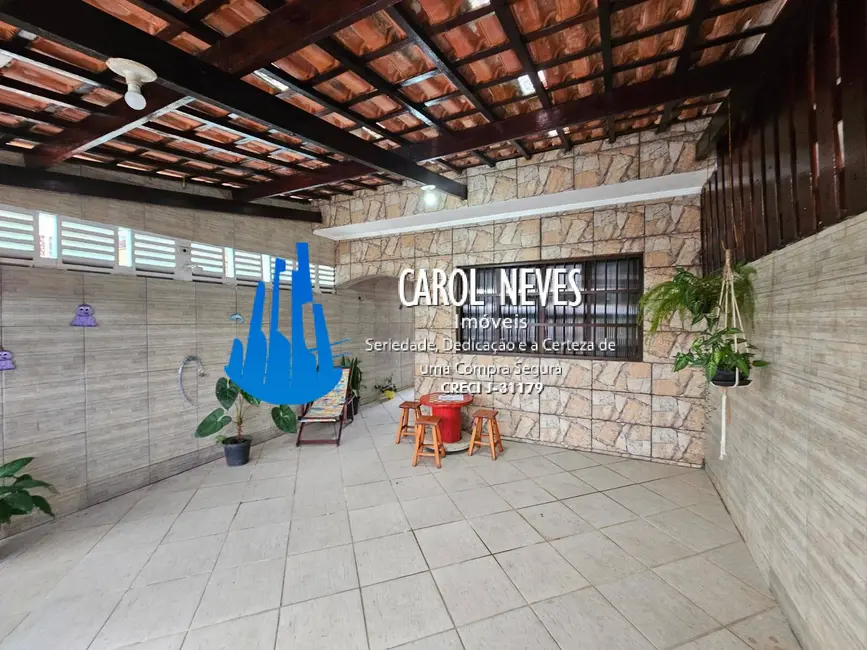 Foto 1 de Casa com 2 quartos à venda, 125m2 em Mongagua - SP