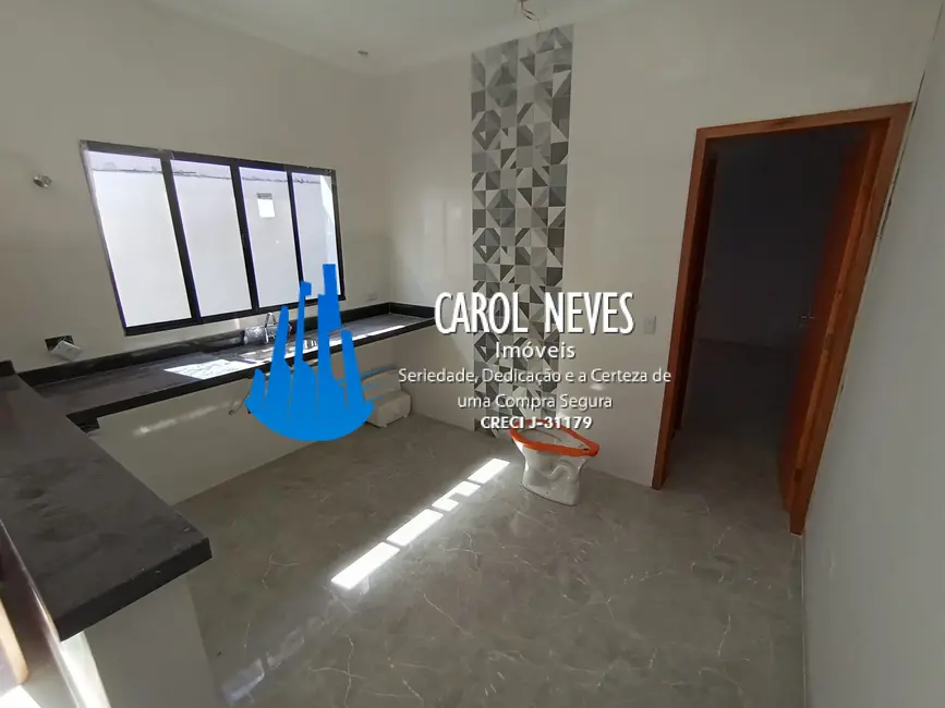 Foto 5 de Casa com 3 quartos à venda, 73m2 em Itanhaem - SP