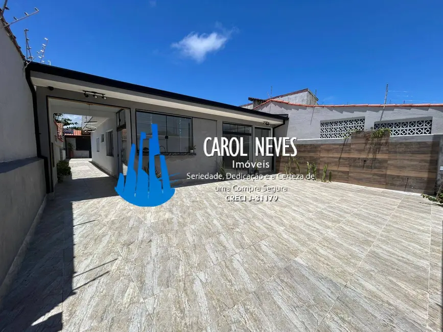 Foto 1 de Casa com 4 quartos à venda, 143m2 em Itanhaem - SP