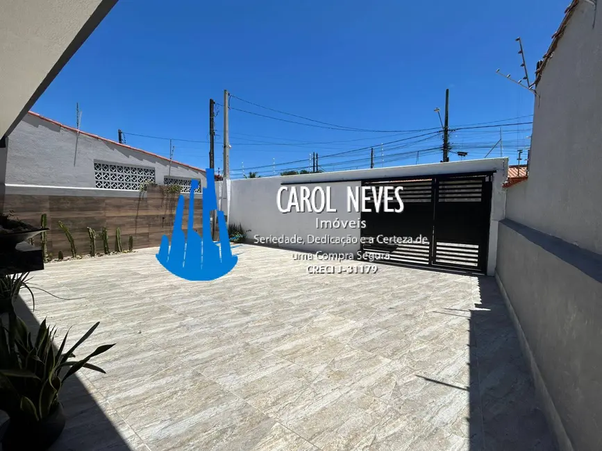 Foto 2 de Casa com 4 quartos à venda, 143m2 em Itanhaem - SP