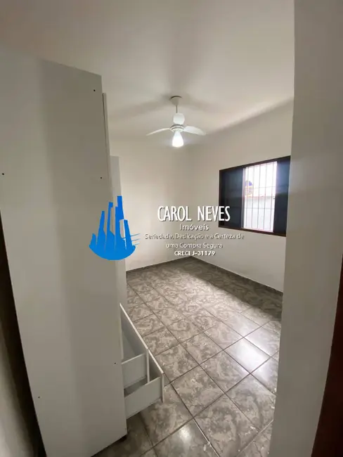 Foto 6 de Casa com 2 quartos à venda, 90m2 em Maracanã, Praia Grande - SP