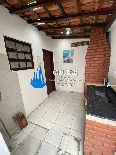 Foto 2 de Casa com 2 quartos à venda, 90m2 em Maracanã, Praia Grande - SP