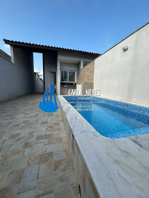 Foto 1 de Casa com 2 quartos à venda, 63m2 em Itanhaem - SP