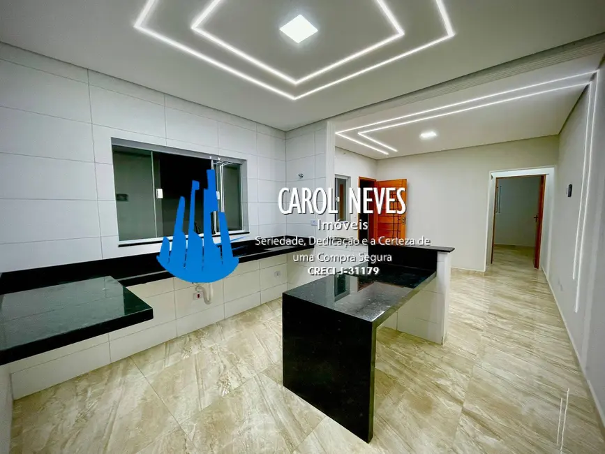 Foto 2 de Casa com 2 quartos à venda, 74m2 em Itanhaem - SP