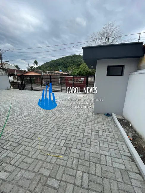 Casa com 2 quartos à venda, 90m2 em Itanhaem - SP - imagem 3 Foto 3 de Casa com 2 quartos à venda, 90m2 em Itanhaem - SP