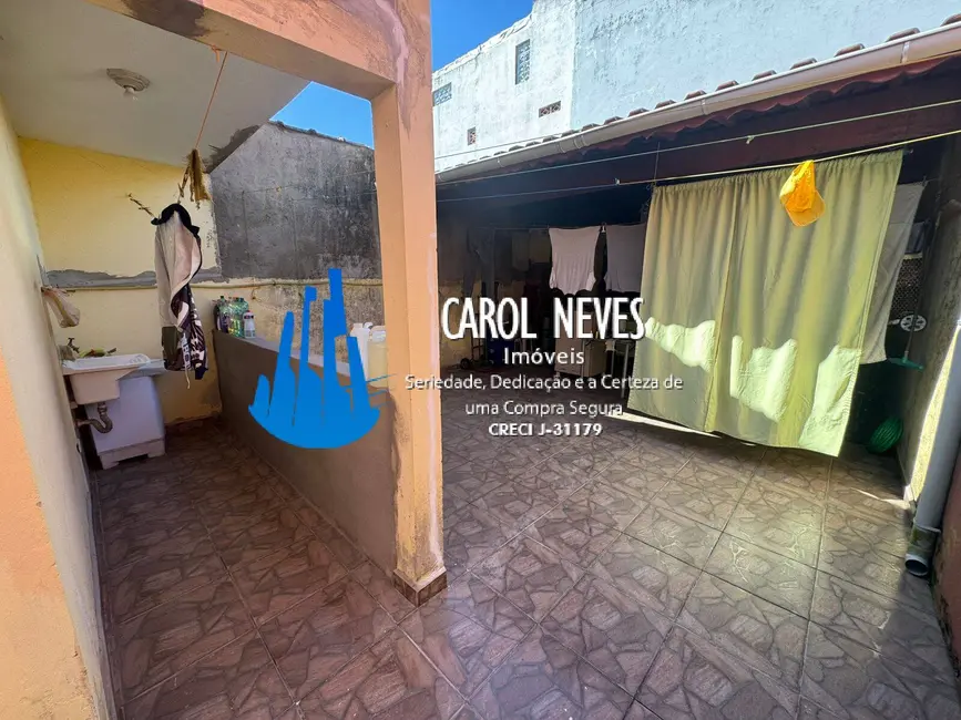 Foto 9 de Casa com 2 quartos à venda, 95m2 em Mongagua - SP